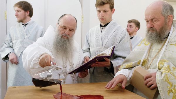 Омовение престола, освящение храма Ксении Блаженной в Санкт-Петербурге