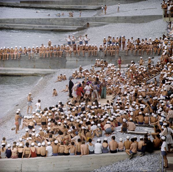 На празднике Нептуна в международном детском центре Артек, 1970 год На празднике Нептуна в международном детском центре Артек, 1970 год