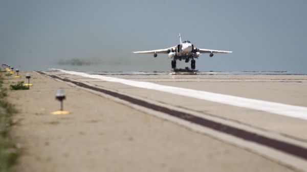 Фронтовой (тактический) бомбардировщик СУ-24 М Фронтовой (тактический) бомбардировщик СУ-24 М