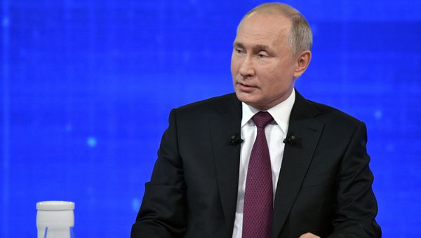 Прямая линия с президентом РФ Владимиром Путиным