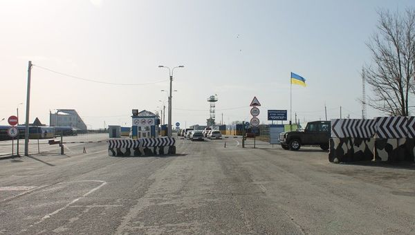 Украинский пункт пропуска Чонгар на границе с Крымом