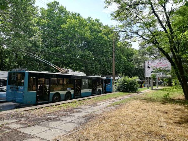 В Симферополе встали троллейбусы из-за аварии на линии электропередачи. 24 июня 2019