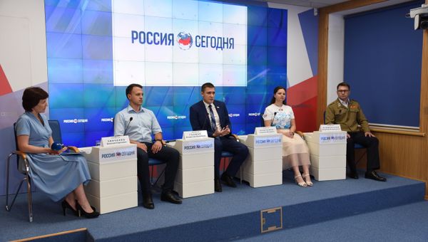 Пресс-конференция, приуроченная ко Дню молодежи Пресс-конференция, приуроченная ко Дню молодежи