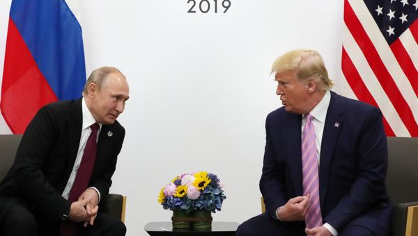 Рабочий визит президента РФ В. Путина в Японию для участия в саммите Группы двадцати