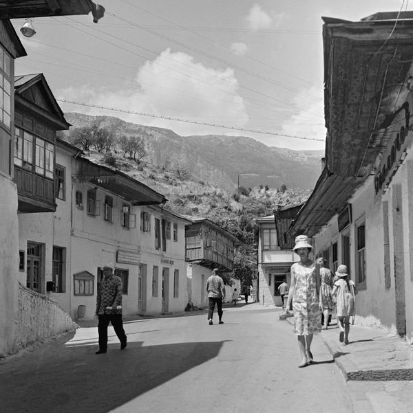 Поселок Кореиз возле Ялты в Крыму. 1966 год