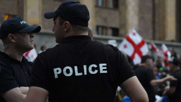 Сотрудники полиции в Тбилиси