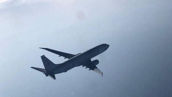 Фото перехвата американского самолета-разведчика над Черным морем
