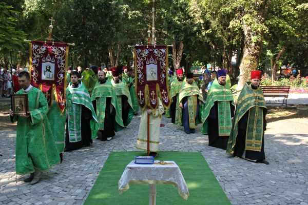 Молебен в Детском парке по случаю Дня семьи, любви и верности