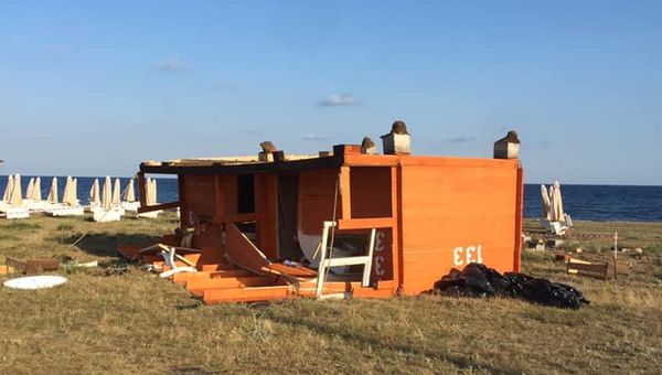 Локальный смерч: подробности происшествия с опрокинутыми бунгало в Оленевке