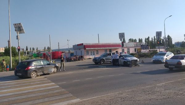 В Феодосии произошла авария с участием автомобиля ДПС