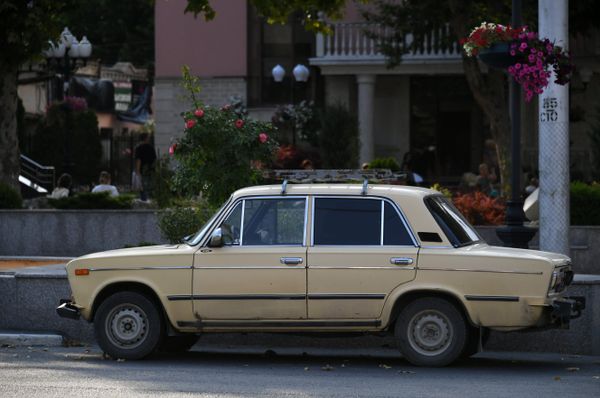 Автомобили ХХ века на дорогах Крыма