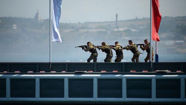 В Севастополе прошла генеральная репетиция ко Дню военно-морского флота России