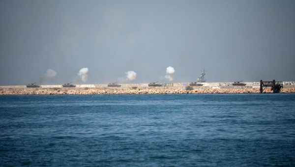 В Севастополе прошла генеральная репетиция ко Дню военно-морского флота России