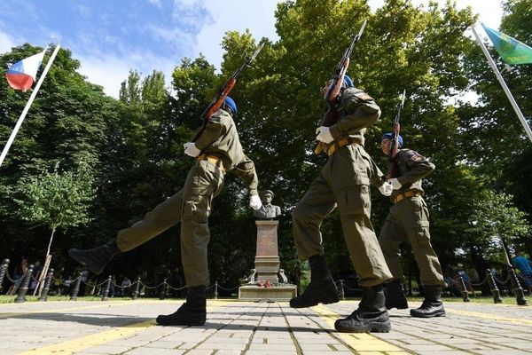 День ВДВ России, празднование в Симферополе День ВДВ России, празднование в Симферополе