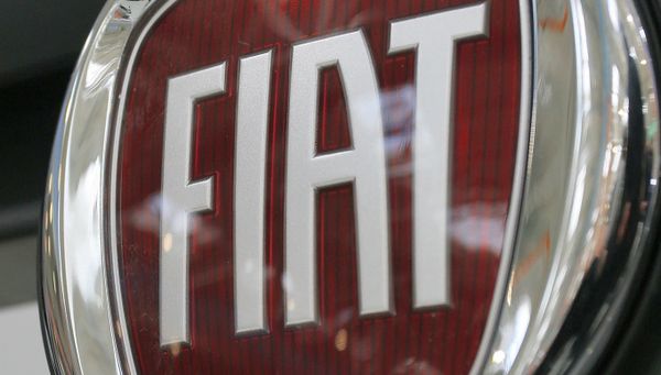 Сборка автомобиля Fiat. Архивное фото