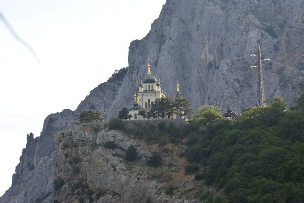 Вид с Форканта ( Форосский кант) на Форосскую церковь