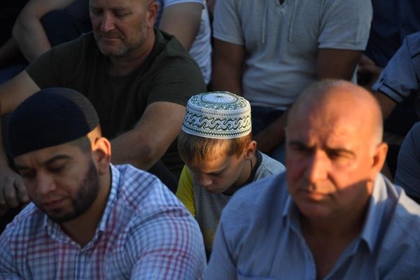 Главный намаз в мечети Кадыр Джами в Симферополе