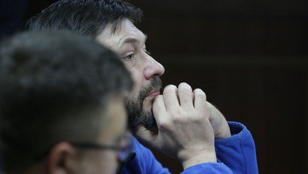 Суд по делу журналиста К. Вышинского в Киеве