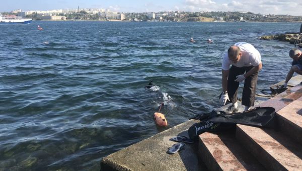 Подводный субботник в Севастополе