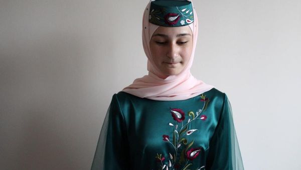 Что украшало крымскотатарских женщин в былые времена и что они предпочитают сегодня.