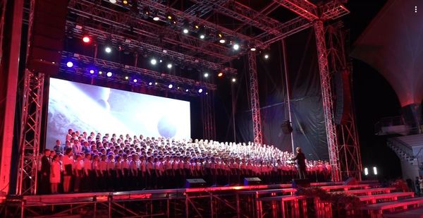 В «Артеке» чествовали победителей конкурсных прослушиваний на роли солистов Детского хора России