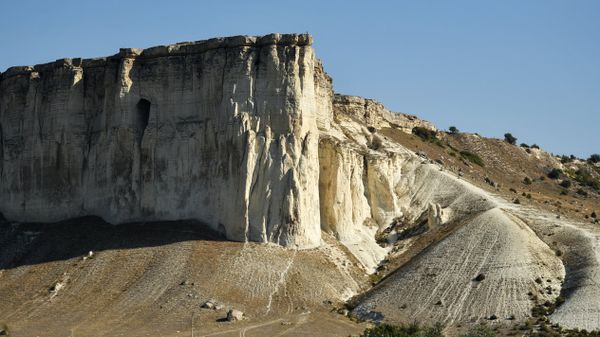 Белая скала (Ак-Кая) в Белогорском районе Крыма Белая скала (Ак-Кая) в Белогорском районе Крыма