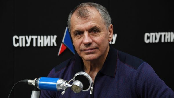 Владимир Константинов