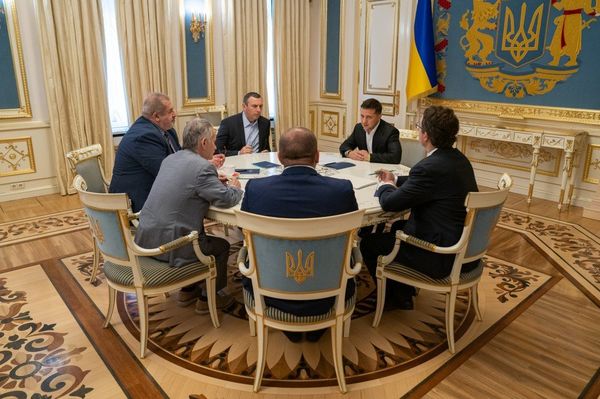 Встреча президента Украины Владимира Зеленского с представителями меджлиса*