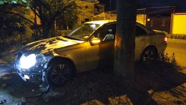 Неизвестные угнали авто министра ЖКХ Крыма и попали в ДТП