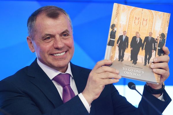 Председатель Госсовета Республики Крым Владимир Константинов Председатель Госсовета Республики Крым Владимир Константинов