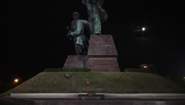 В Севастополе погас Вечный огонь