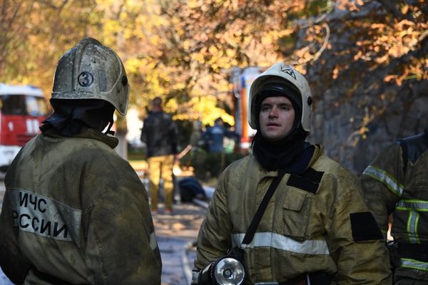 Тушение пожара в Центре спортивной подготовки сборных команд Республики Крым Тушение пожара в Центре спортивной подготовки сборных команд Республики Крым