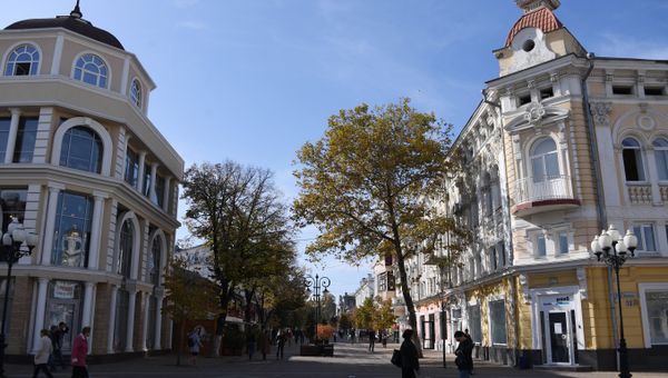 Улица Пушкина в Симферополе Улица Пушкина в Симферополе