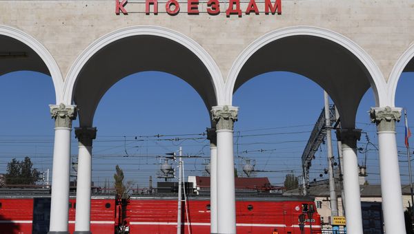 Симферопольский железнодорожный вокзал. Подготовка к запуску поездов по Крымскому мосту. Симферопольский железнодорожный вокзал. Подготовка к запуску поездов по Крымскому мосту.