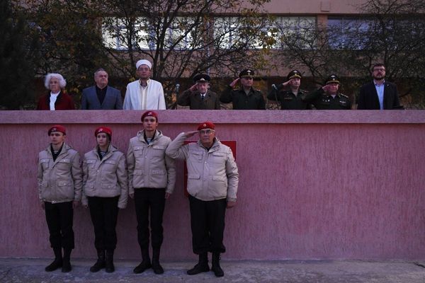 Отправка призывников. Симферополь Отправка призывников. Симферополь