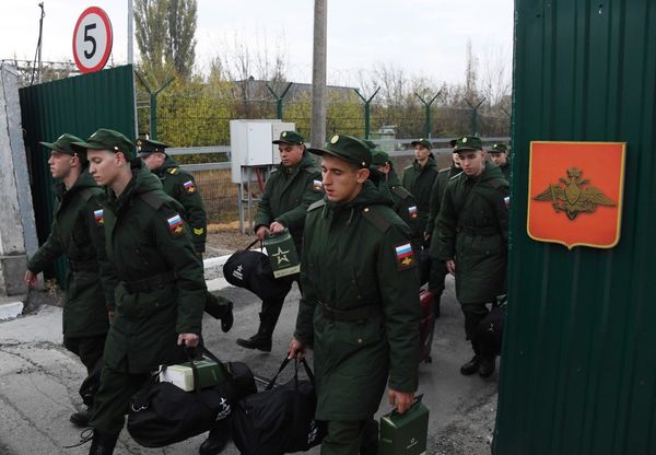 Отправка призывников. Симферополь Отправка призывников. Симферополь