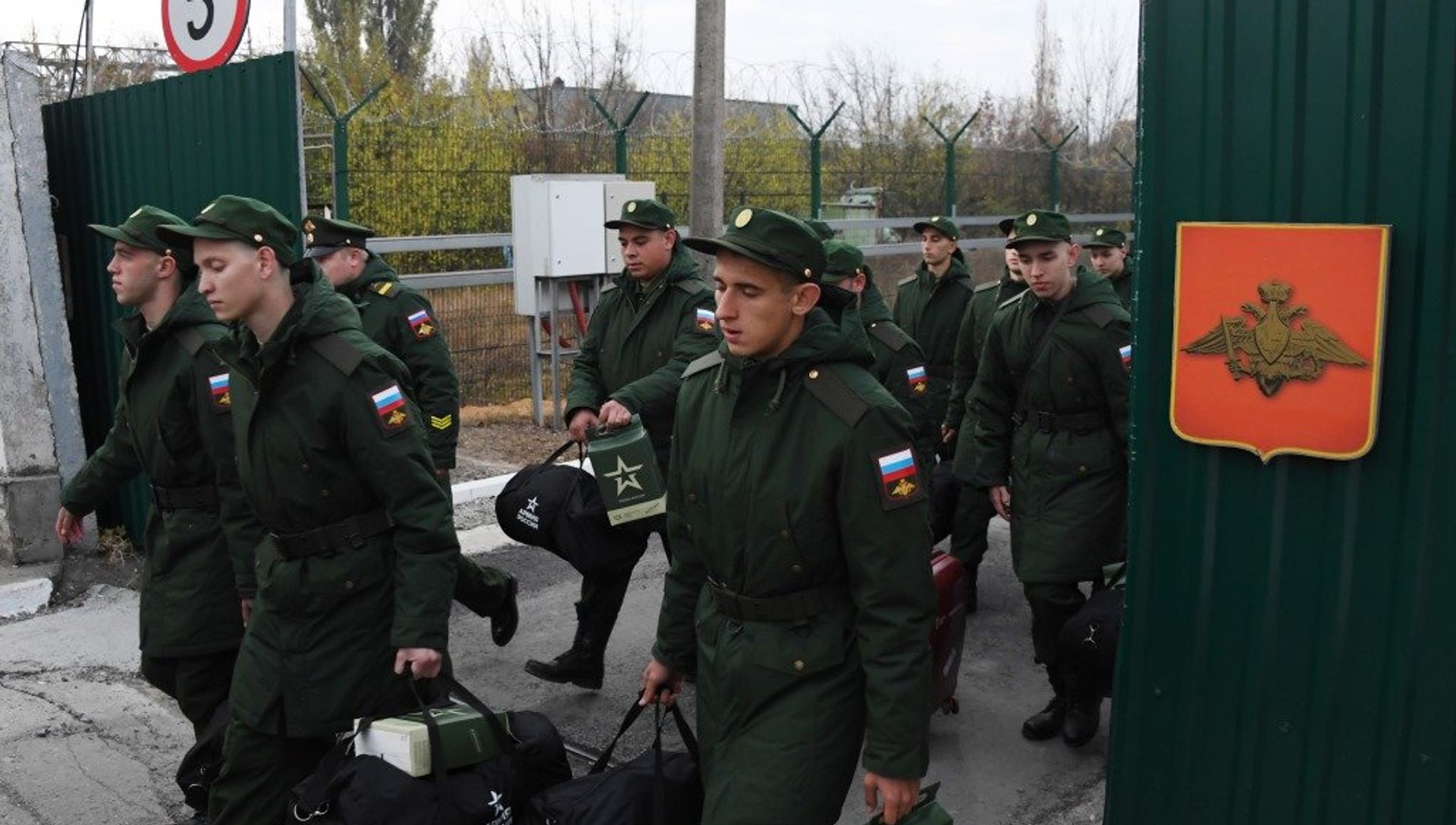 Отправка призывников. Симферополь Отправка призывников. Симферополь - РИА Новости, 1920, 07.04.2020