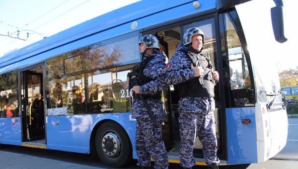 В Севастополе тревожная кнопка спасла водителя троллейбуса от дебошира