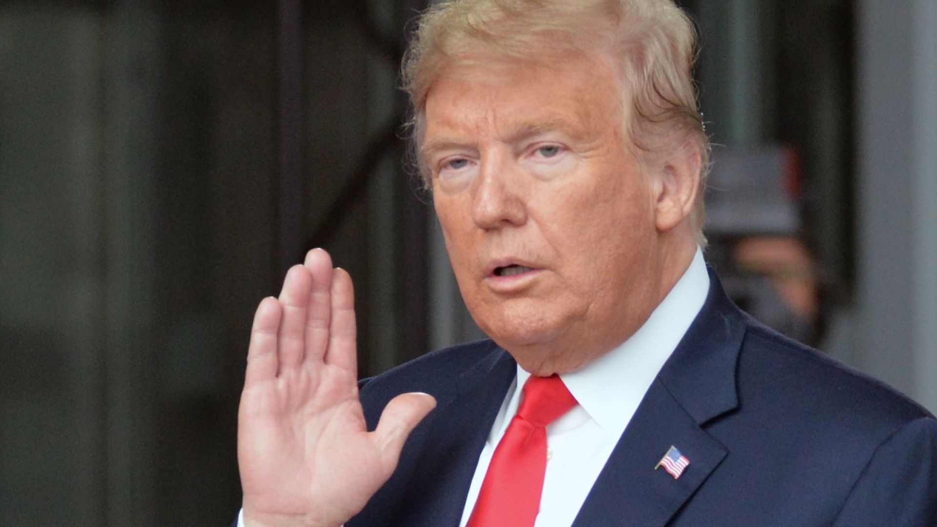 Президент США Дональд Трамп (слева) и президент Турции Реджеп Тайип Эрдоган на саммите глав государств и глав правительств стран-участниц Североатлантического альянса (НАТО) в новой штаб-квартире НАТО в Брюсселе - РИА Новости, 1920, 02.06.2024