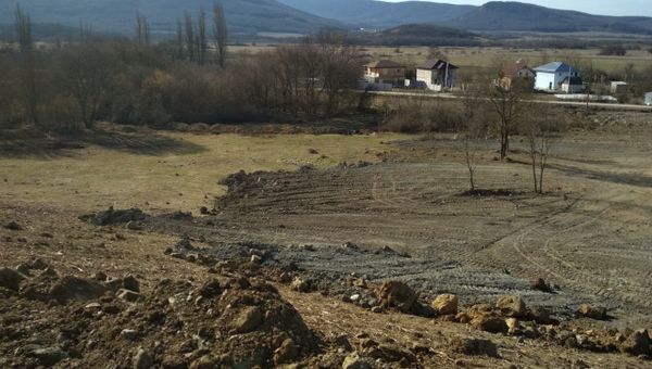Пруд Туристский в районе севастопольского села Орлиного 