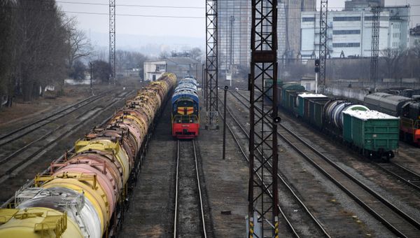 Железнодорожный вокзал города Керчь 
