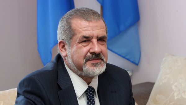 Глава меджлиса* Рефат Чубаров