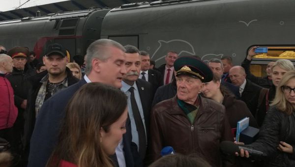 Встреча поезда в Севатополе