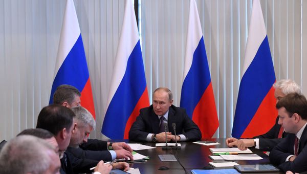 Рабочая поездка президента РФ В. Путина в Южный федеральный округ