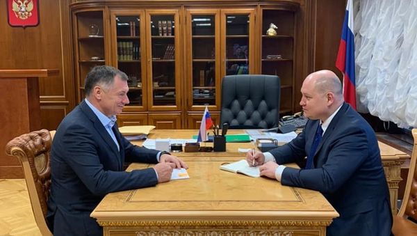 Врио губернатора Севастополя Михаил Развожаев и заместитель председателя правительства РФ Марат Хуснуллин