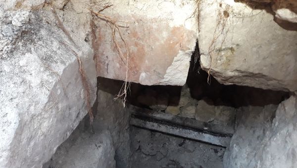 В Севастополе повредили обнаруженную под землей бронебашню времен Великой Отечественной войны