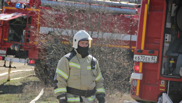 В Крыму прошли учения МЧС по тушению лесных пожаров