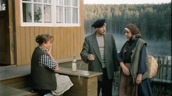 Кадр из фильма Любовь и голуби (1984 год, реж. Владимир Меньшов) 