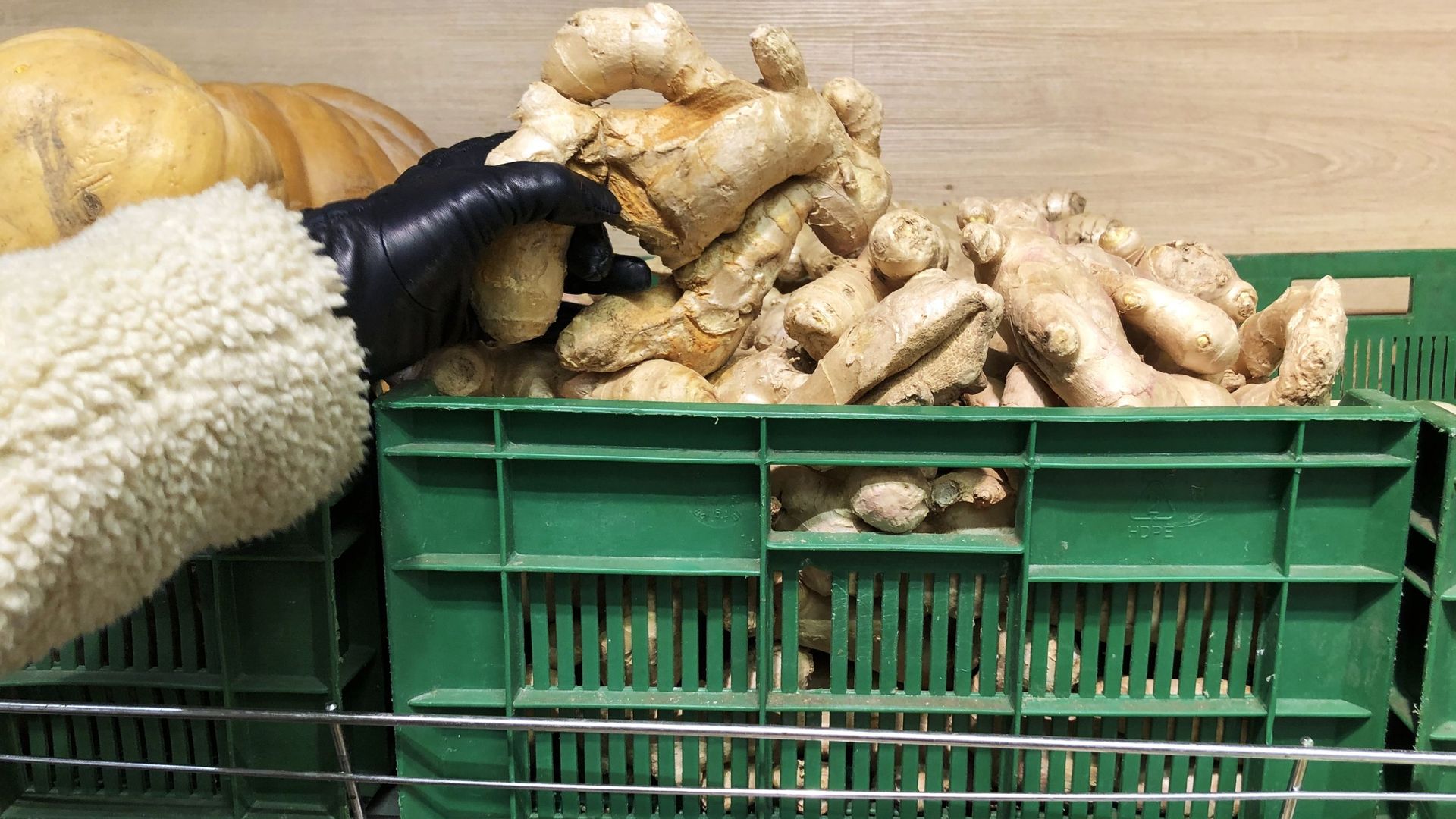 Продажа имбиря и лимонов в магазинах Продажа имбиря и лимонов в магазинах - РИА Новости, 1920, 07.11.2020