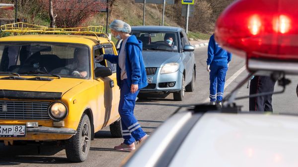 Блокпост из-за коронавируса на въезде в Севастополь